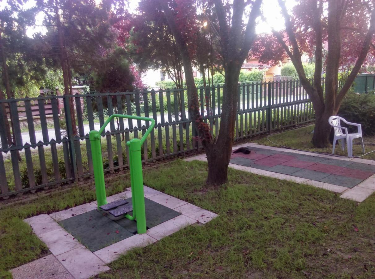 Fesztival Nyaralohaz Apartment Zamardi Luaran gambar