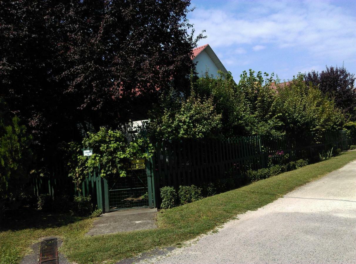 Fesztival Nyaralohaz Apartment Zamardi Luaran gambar