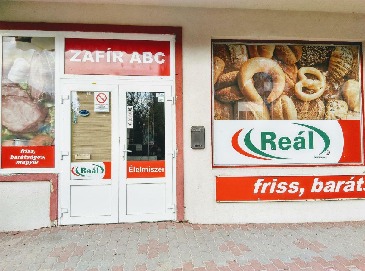 Fesztival Nyaralohaz Apartment Zamardi Luaran gambar